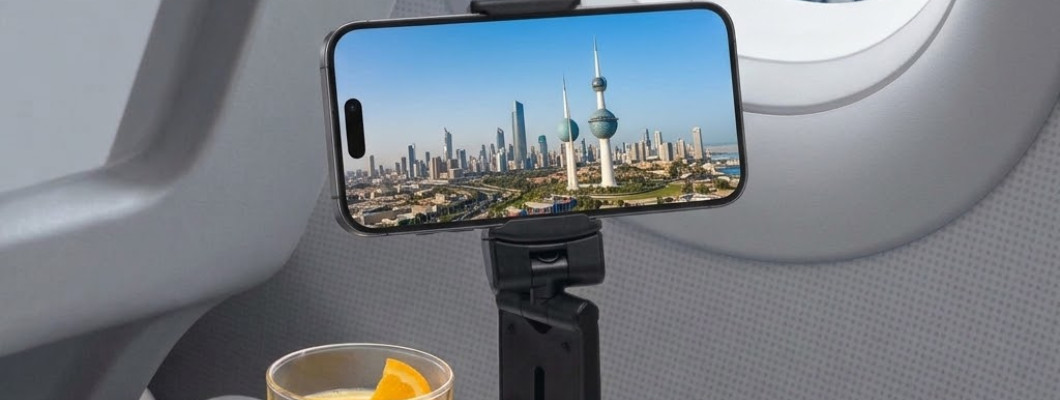 Airplane and Desk Phone Holders: How to Check Fit and Set Up Your Screen Airplane and Desk Phone Holders: How to Check Fit and Set Up Your Screen