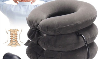 كيفية دعم الرقبة أثناء السفر والجلوس الطويل باستخدام وسادة الرقبة الهوائية