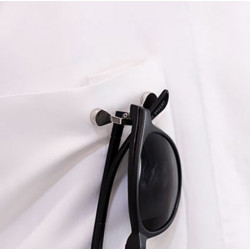 حامل النظارة والبطاقات