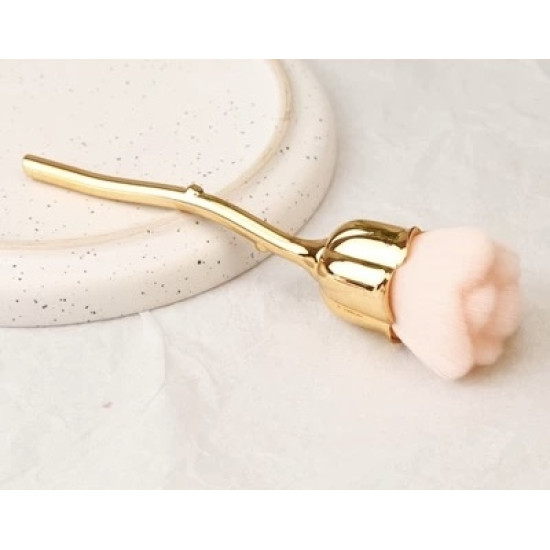 Luxury Golden Rose Shaped Makeup Brush with Peach Bristles Golden rose-shaped makeup brush with soft peach bristles and shiny curved gold handle